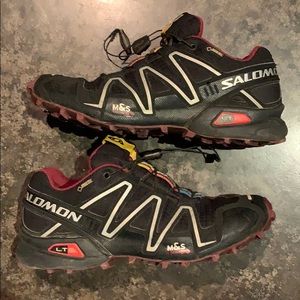 Women’s black Salomon Speedcross 3